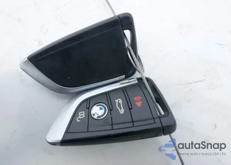 2016 BMW X1 xDrive28I z USA, uszkodzony, nr VIN WBXHT3C30GP883734